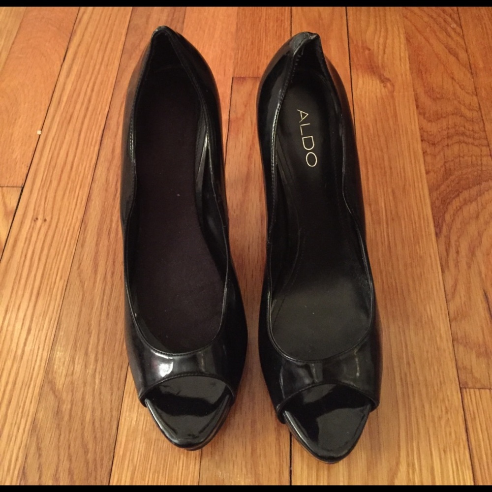Aldo patent leather black stilettos