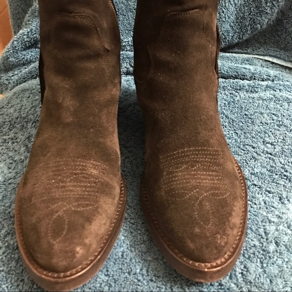 Boots - Picture 3 of 3