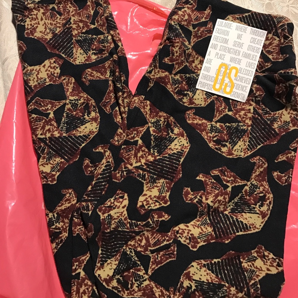 Lularoe bear leggings