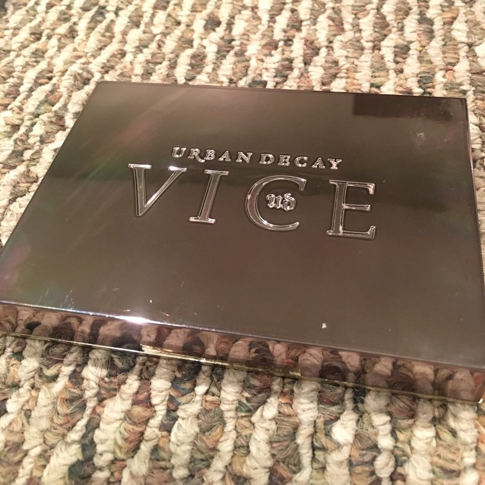 Urban Decay Vice Lipstick Palette - Picture 2 of 4