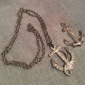 Anchor necklace with extra pendant