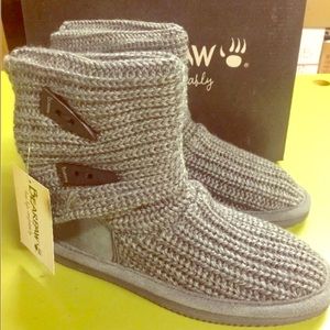 NEW sz2 knit boots on sale