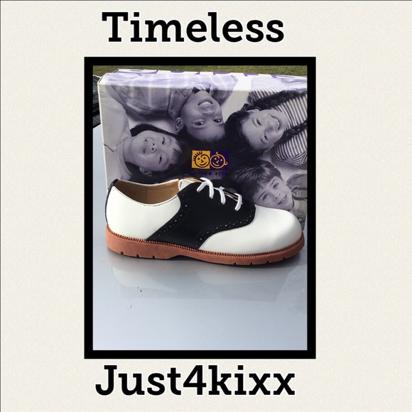 New Stride Rite Girls Saddle Classic ❤️ - Picture 2 of 3