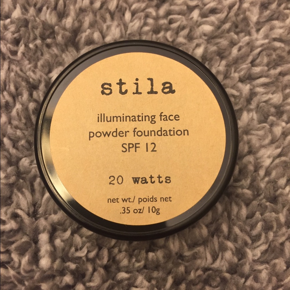 Stila Illuminating Face Powder Foundation