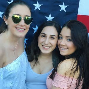 Meet your Posher, Kelly