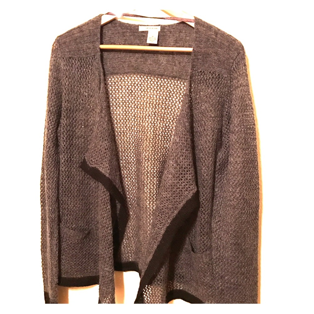 DKNY beautiful sweater with pockets!