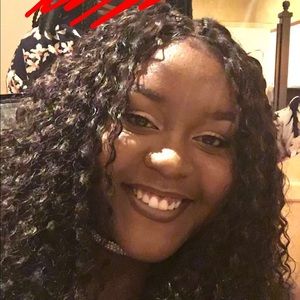 Meet your Posher, Kendra