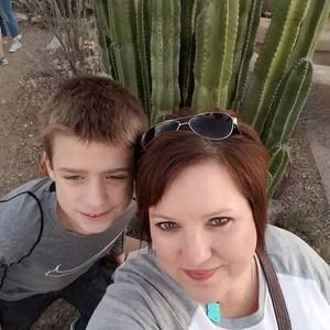 Meet your Posher, Lori