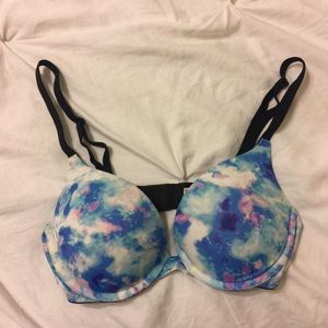 Galaxy Victoria's Secret Push Up Bra