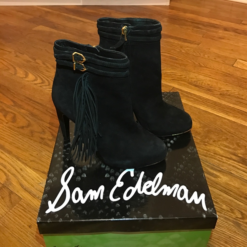 Sam Edelman Keegan black suede fringe booties