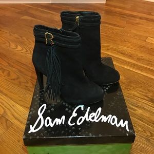 Sam Edelman Keegan black suede fringe booties