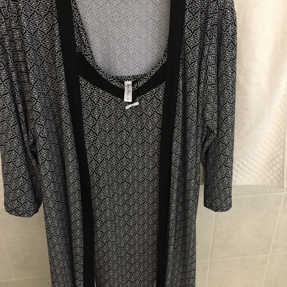 Nightgown & matching robe