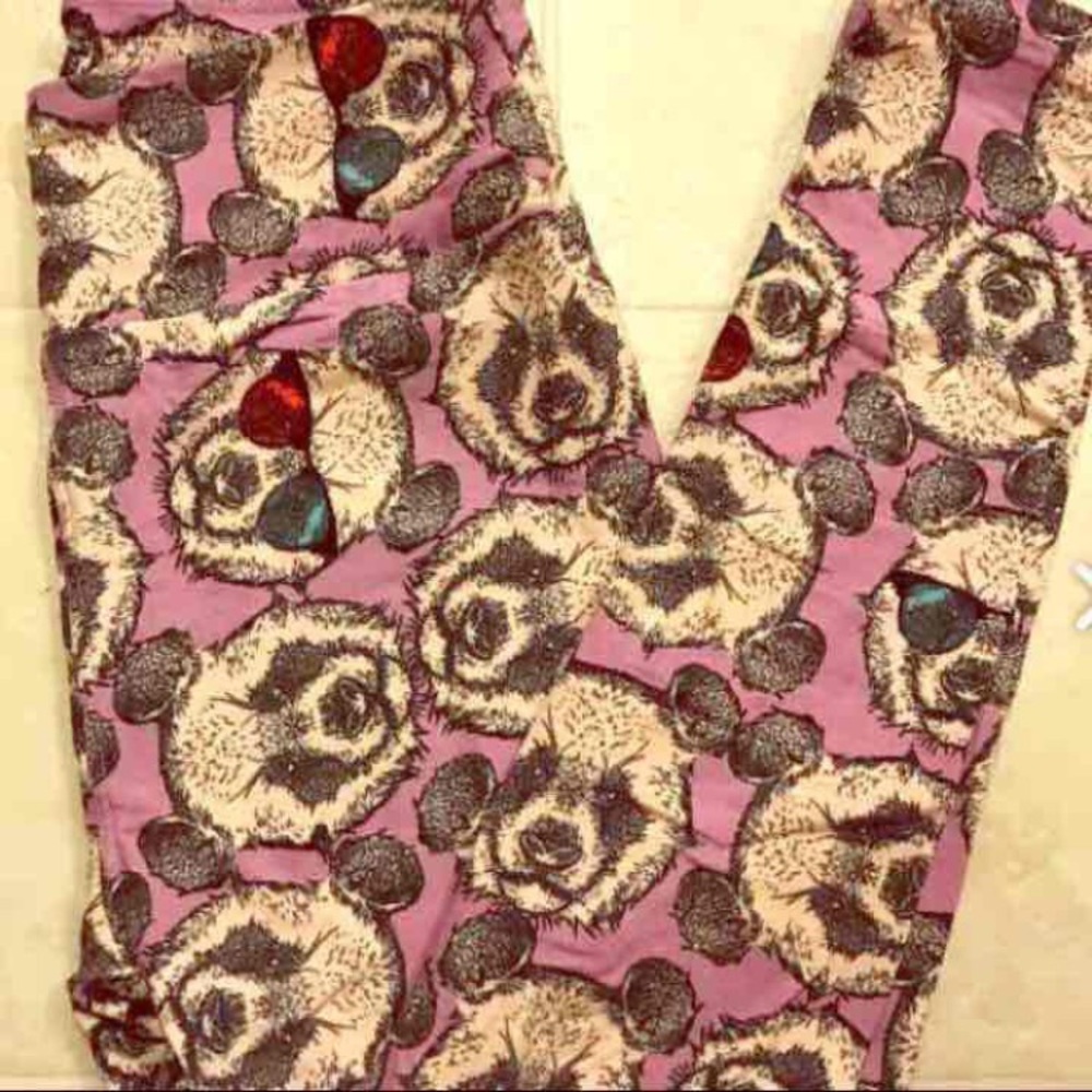 NWT OS LULAROE 3D PANDA leggings