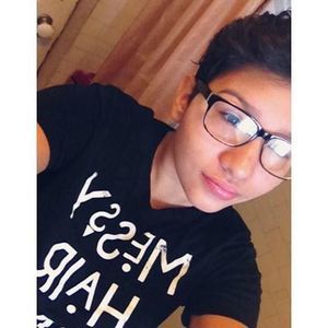 Meet your Posher, Daniela