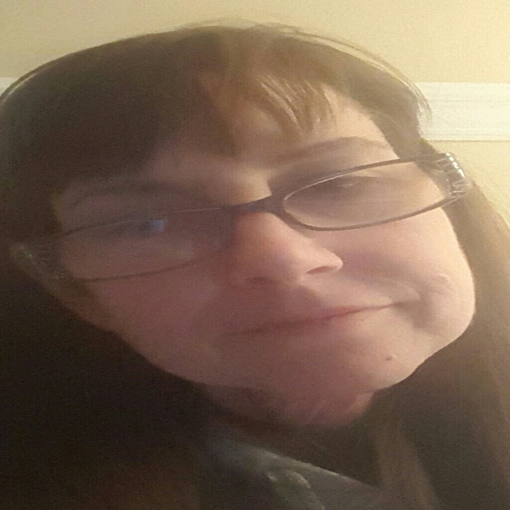 Meet your Posher, Laurie