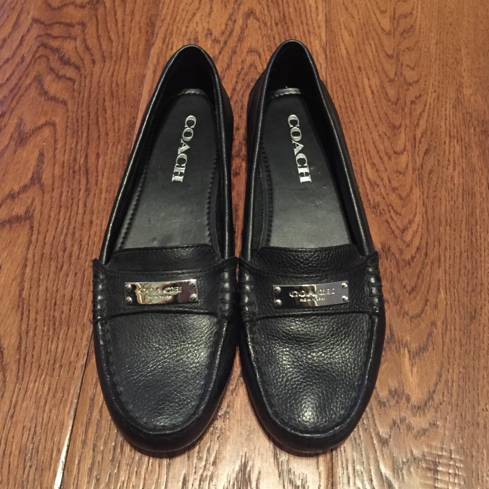 Coach black leather loafers - size 6