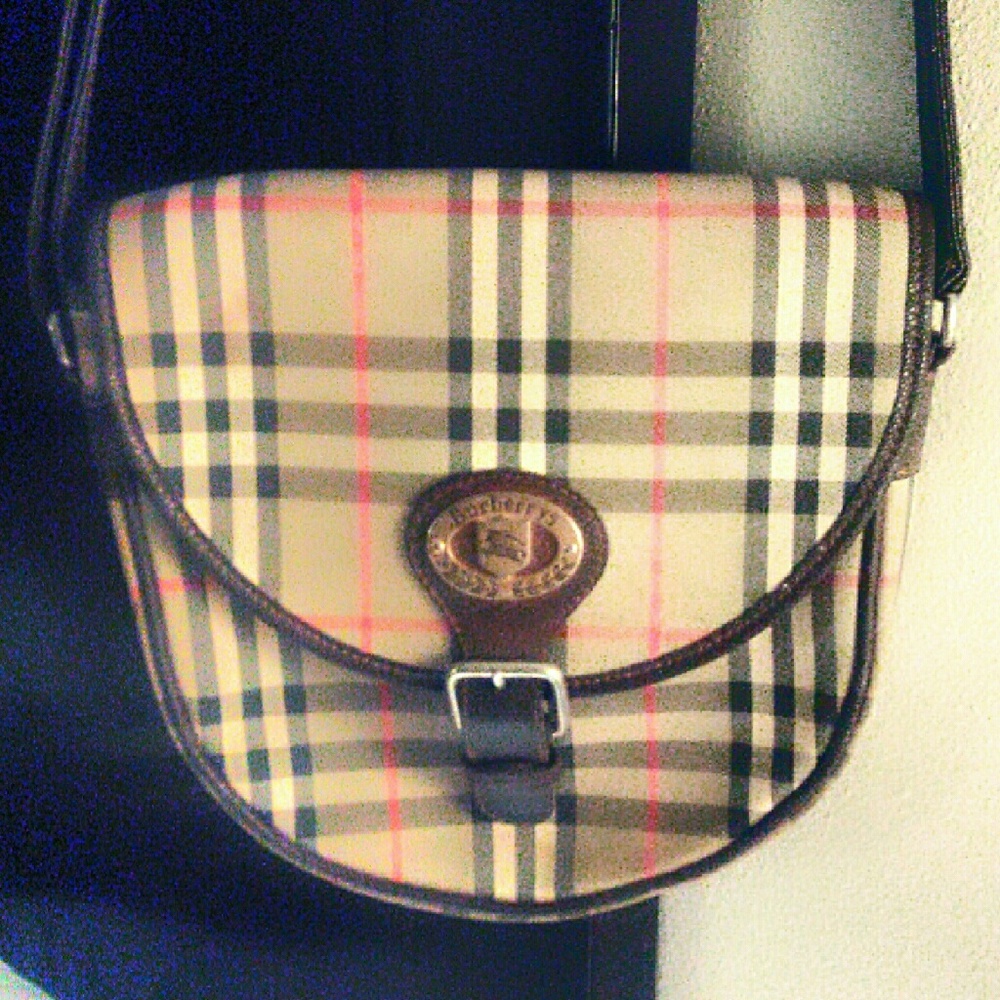 Authentic Vintage Burberry Crossbody Purse!