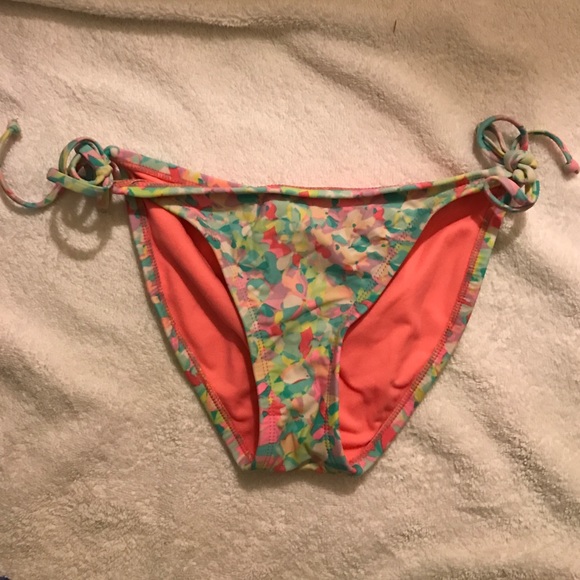 Bikini bottoms - Picture 1 of 2