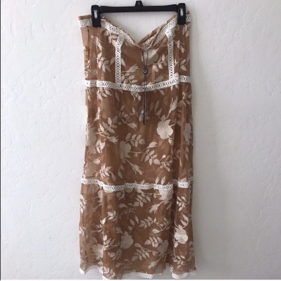 Brand new for love and lemons skirt - Picture 3 of 3