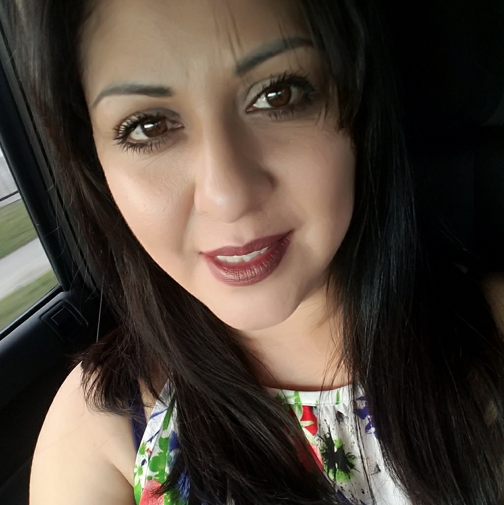 Meet your Posher, Maria