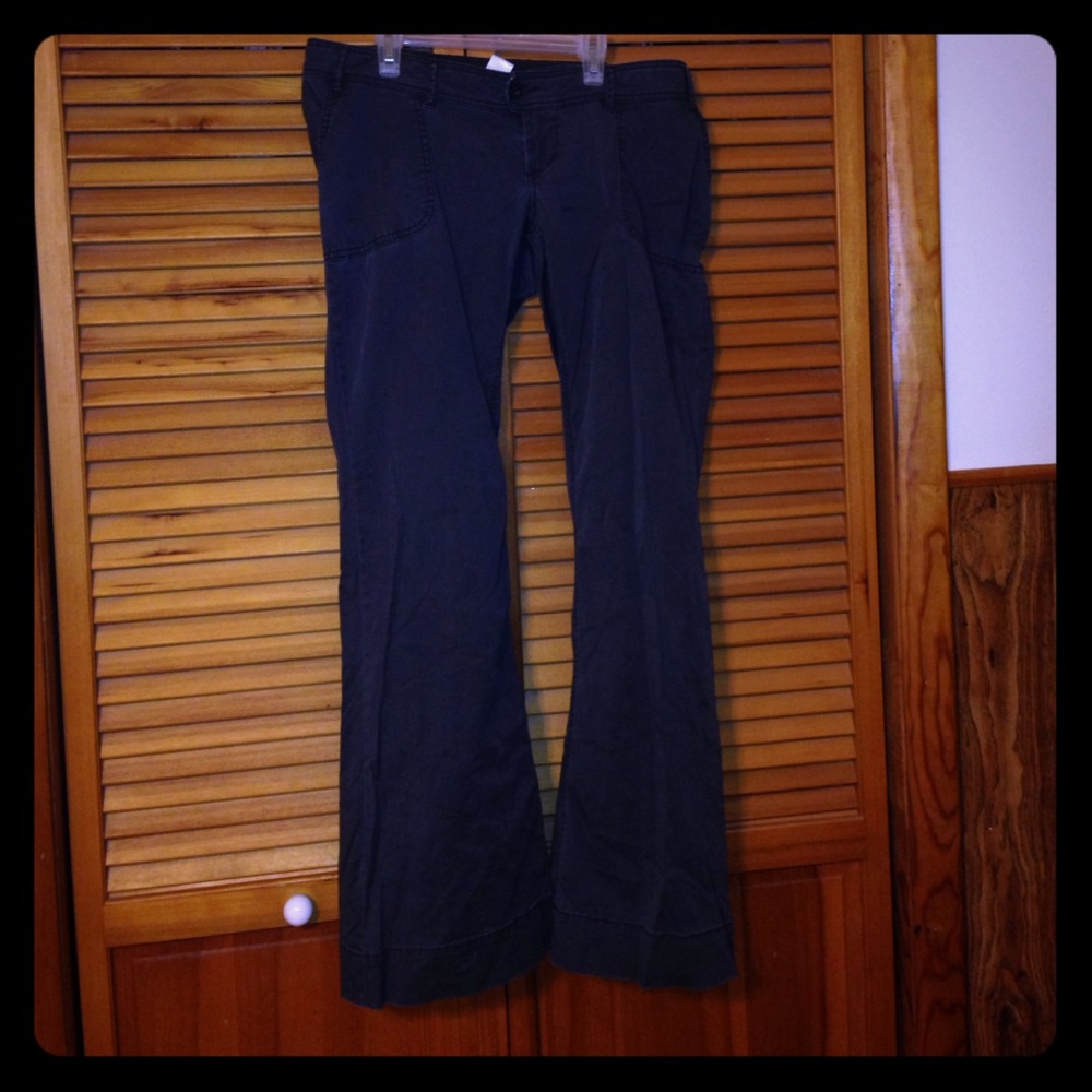 Motherhood maternity pants.
