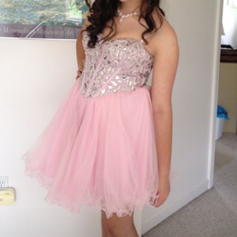 SHORT PINK PROM DRESS