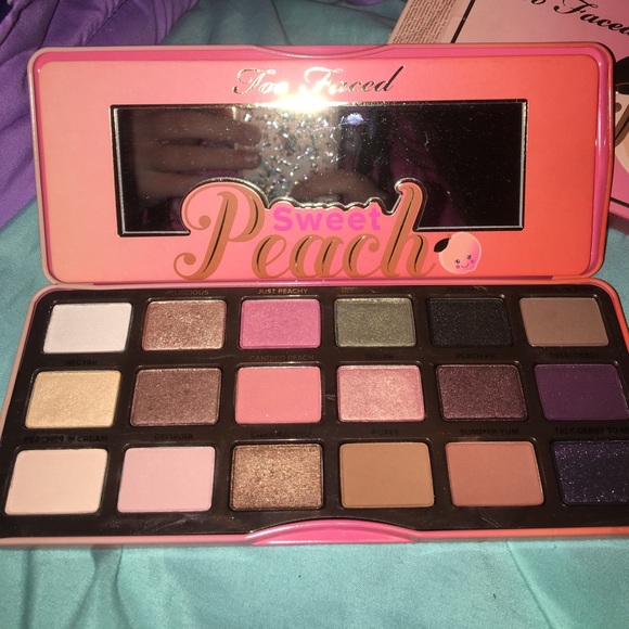 Too faced palettes - Picture 2 of 8