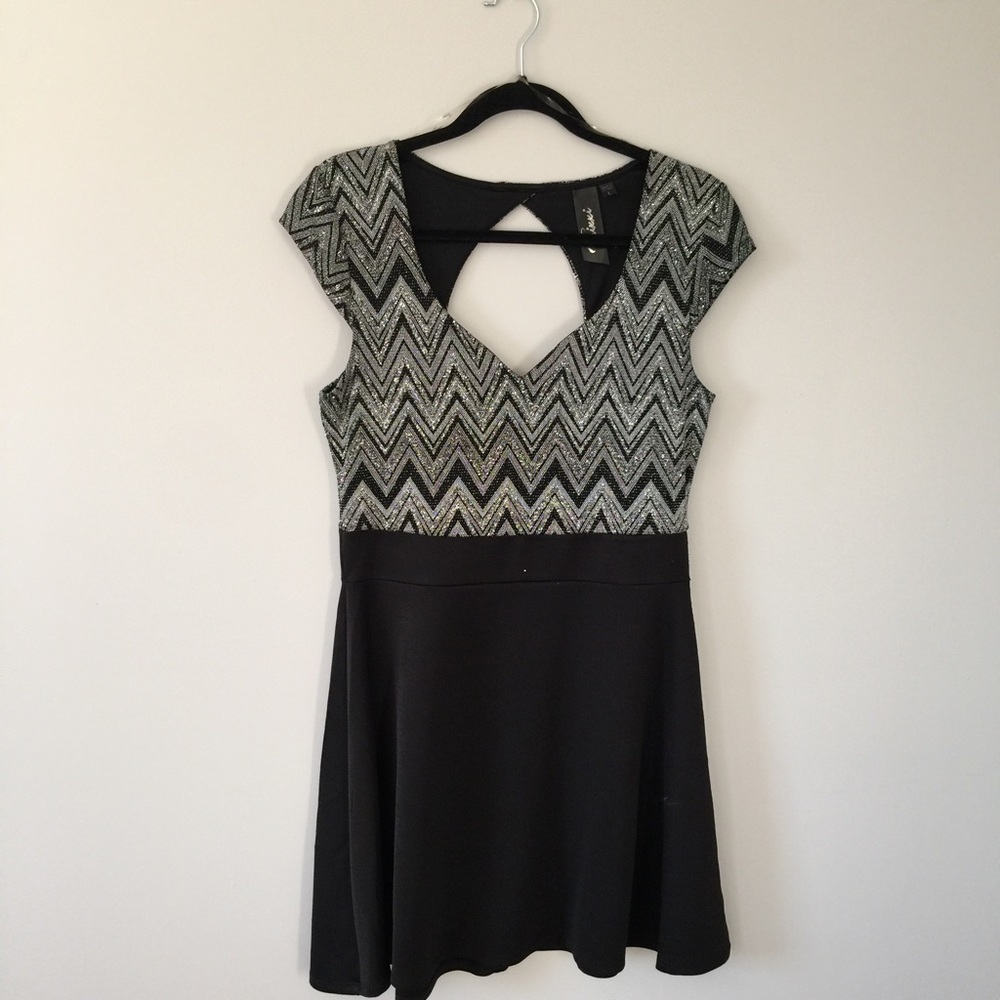 Sparkly Dress Perfect for a dance of any sort