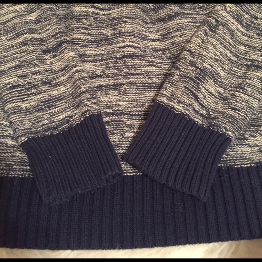 CoZy Roxy sweater!! Size M 💙☃️❄️ - Picture 6 of 6