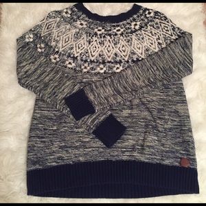 CoZy Roxy sweater!! Size M 💙☃️❄️