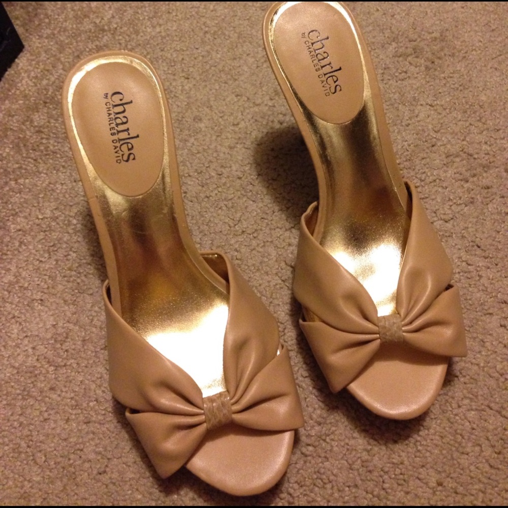 Tan heels!