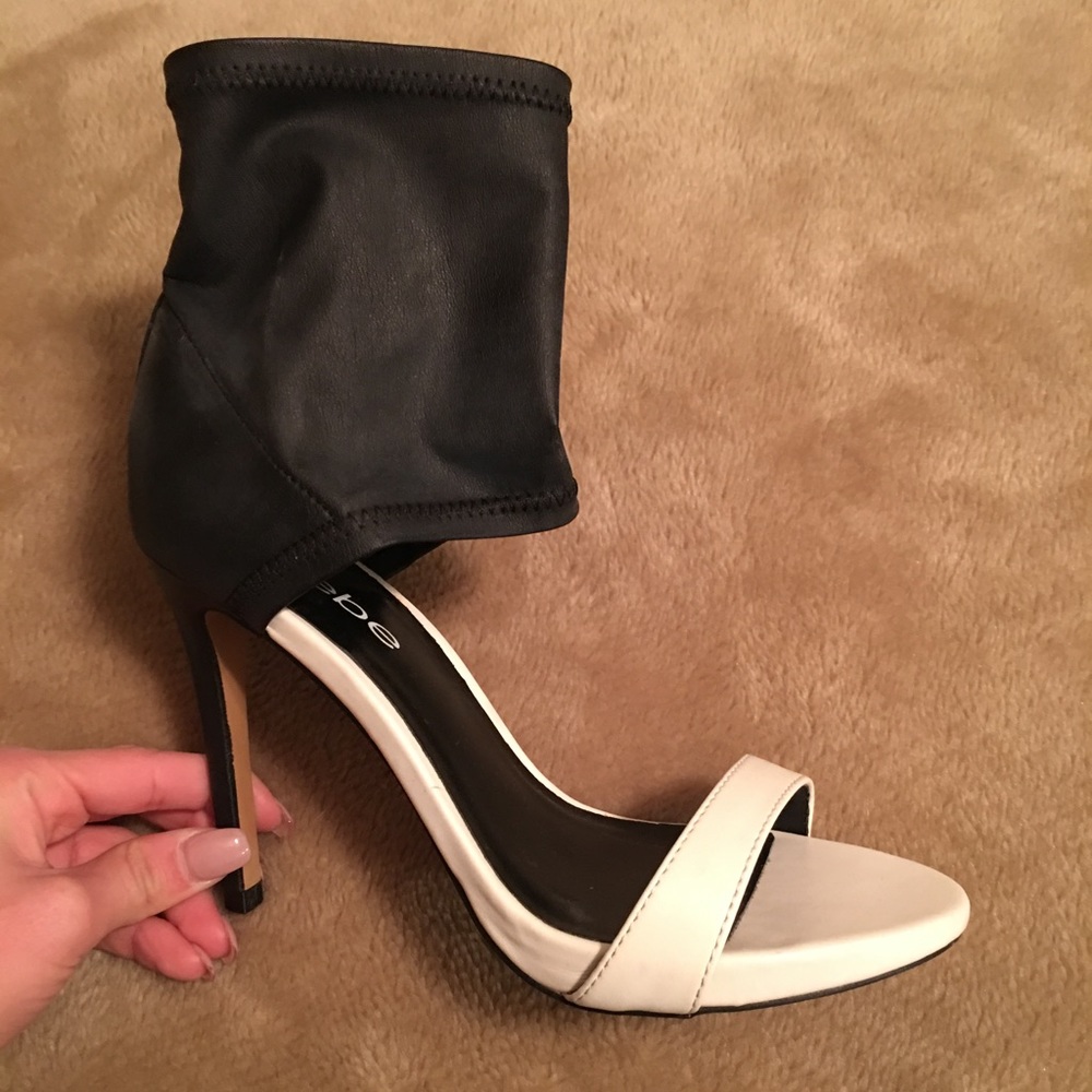 Bebe heels