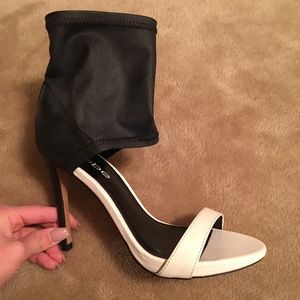 Bebe heels