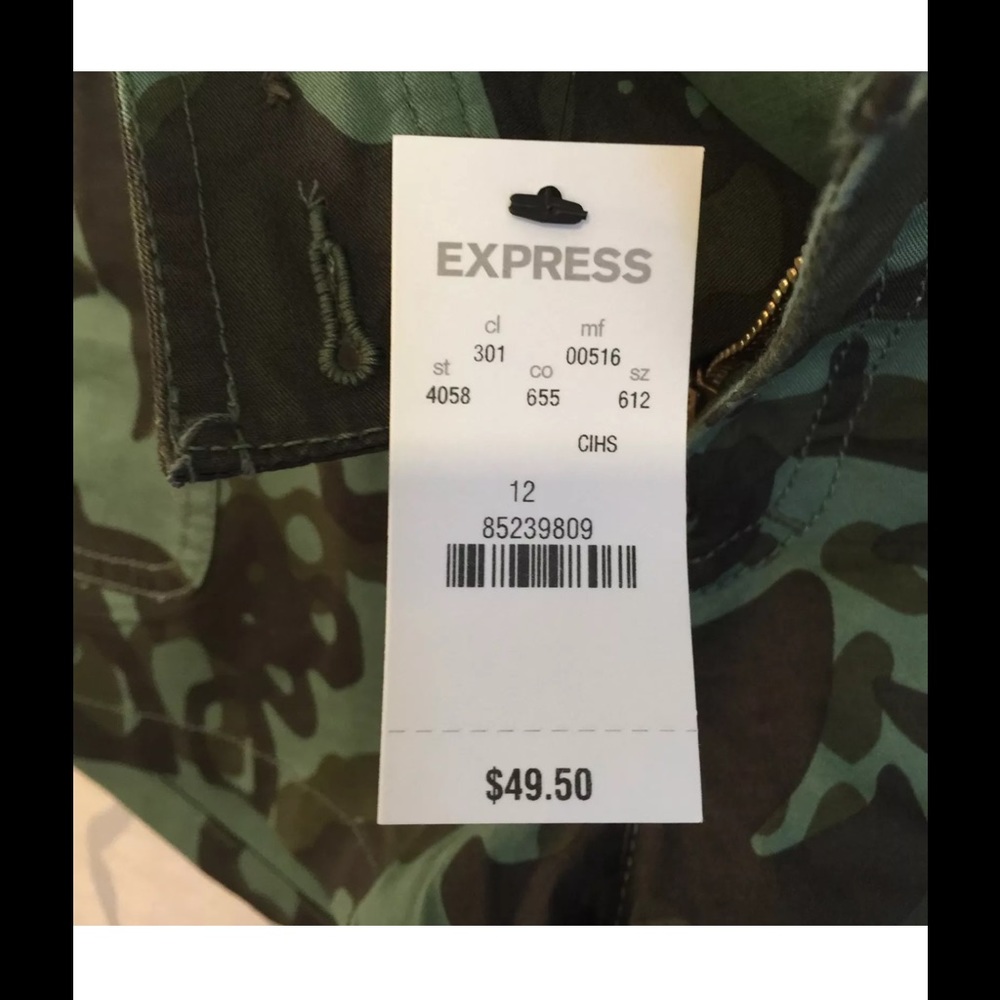 Express Womens Camo shorts size 12 - Picture 5 of 7