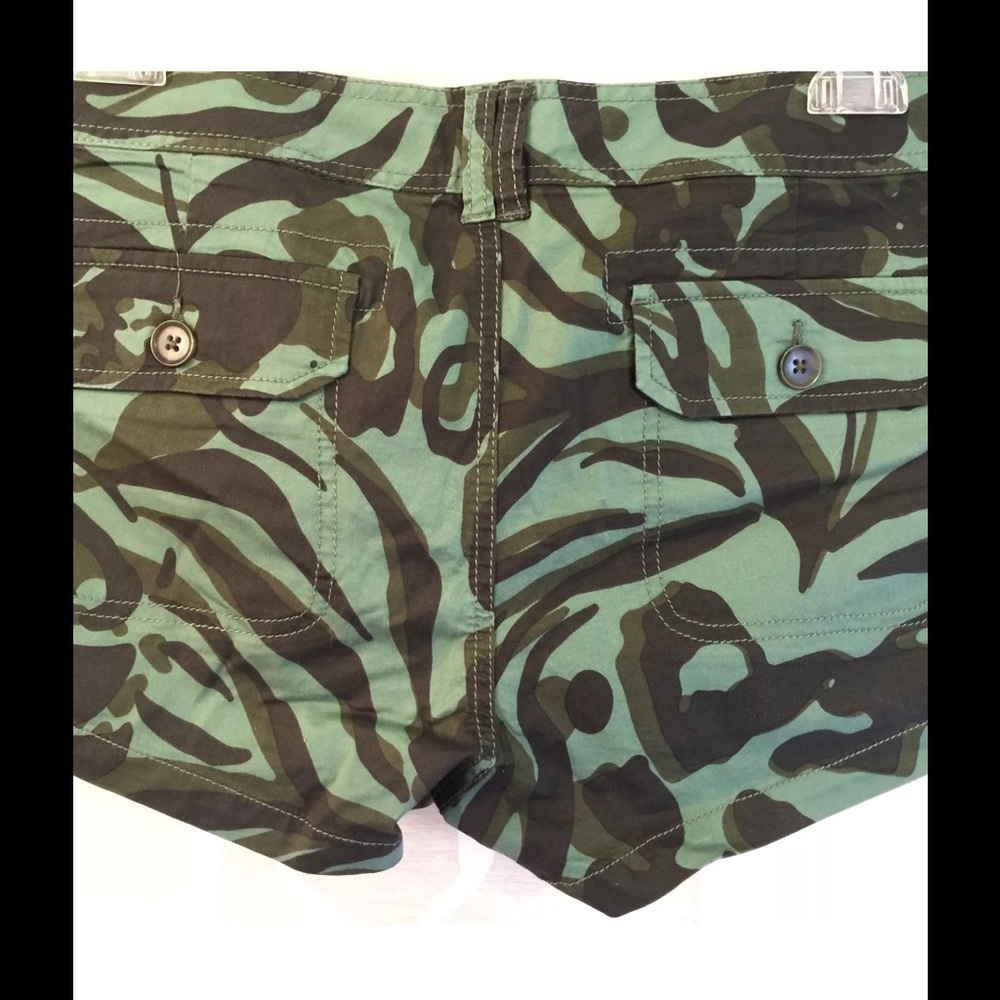 Express Womens Camo shorts size 12 - Picture 7 of 7
