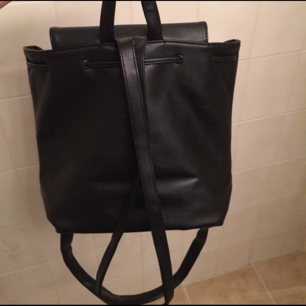 Leather Backpack - Picture 4 of 4