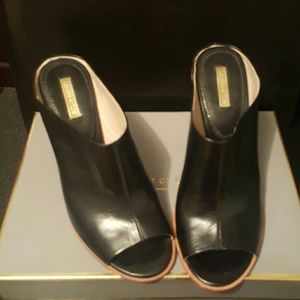 Vince Camuto Louise et Cie Black Peep Toe Mules