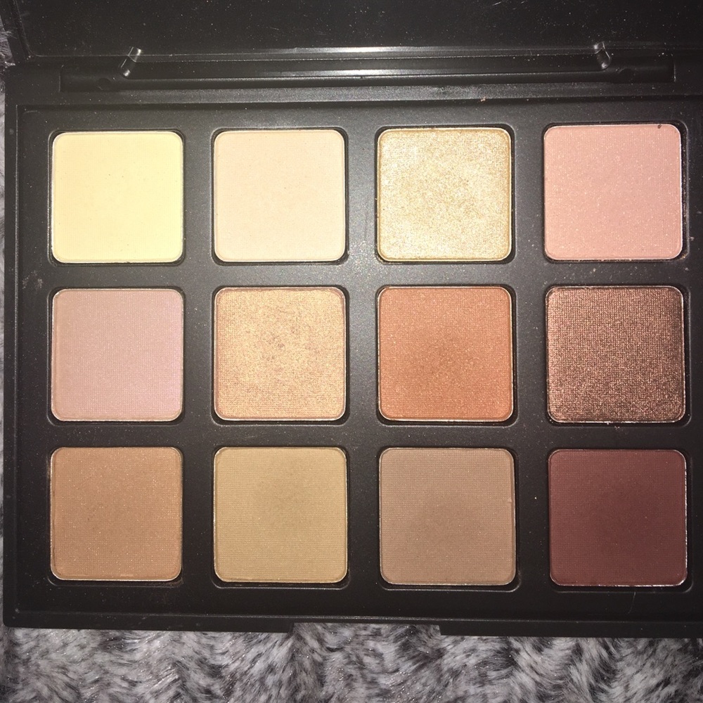 Morphe 12 nb and pats concealer
