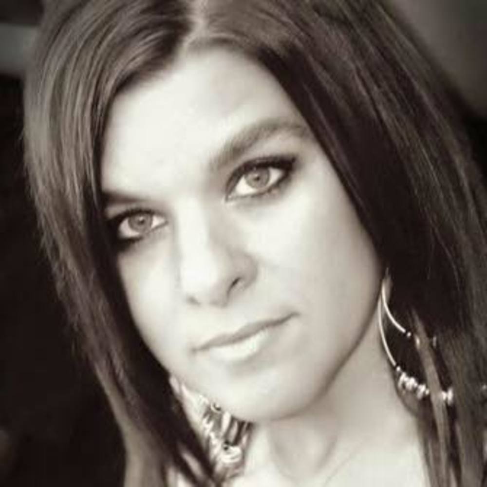 Meet your Posher, Lynda