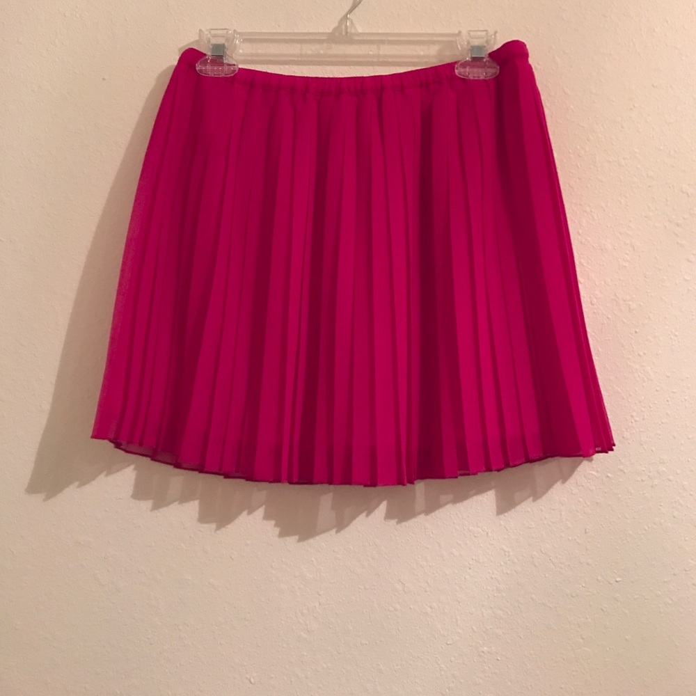 Madewell pleated skirt - like new Magenta pink