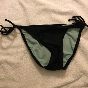 Bikini bottoms