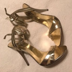 Gold ankle strap heels!