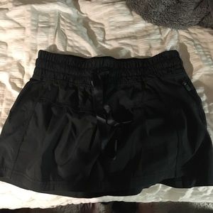 Lulu Lemon tennis skirt