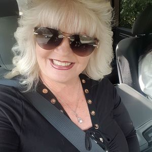 Meet your Posher, Danette