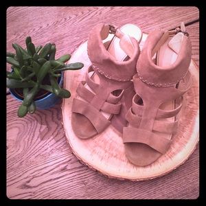 Nine West suede tan leather heels size 8.5