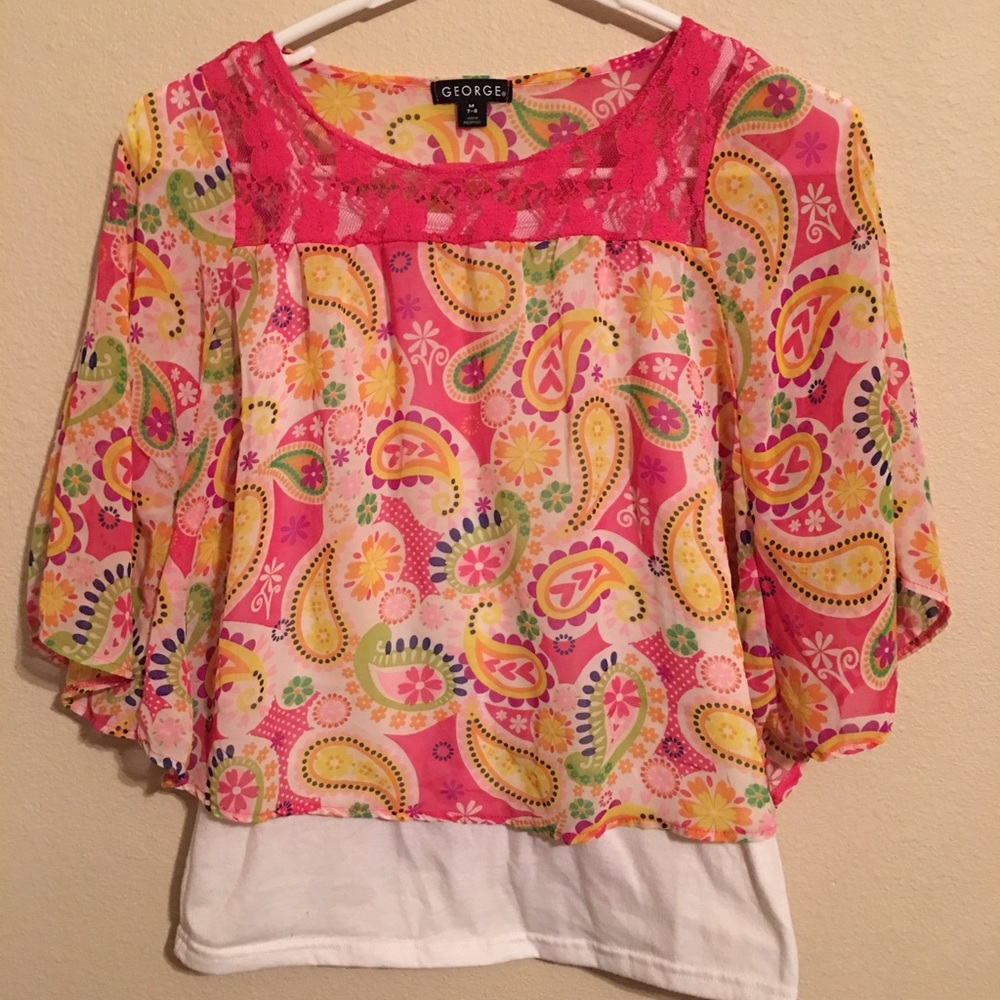 Super cute Boho top size 7-8 but fit  size 9-10