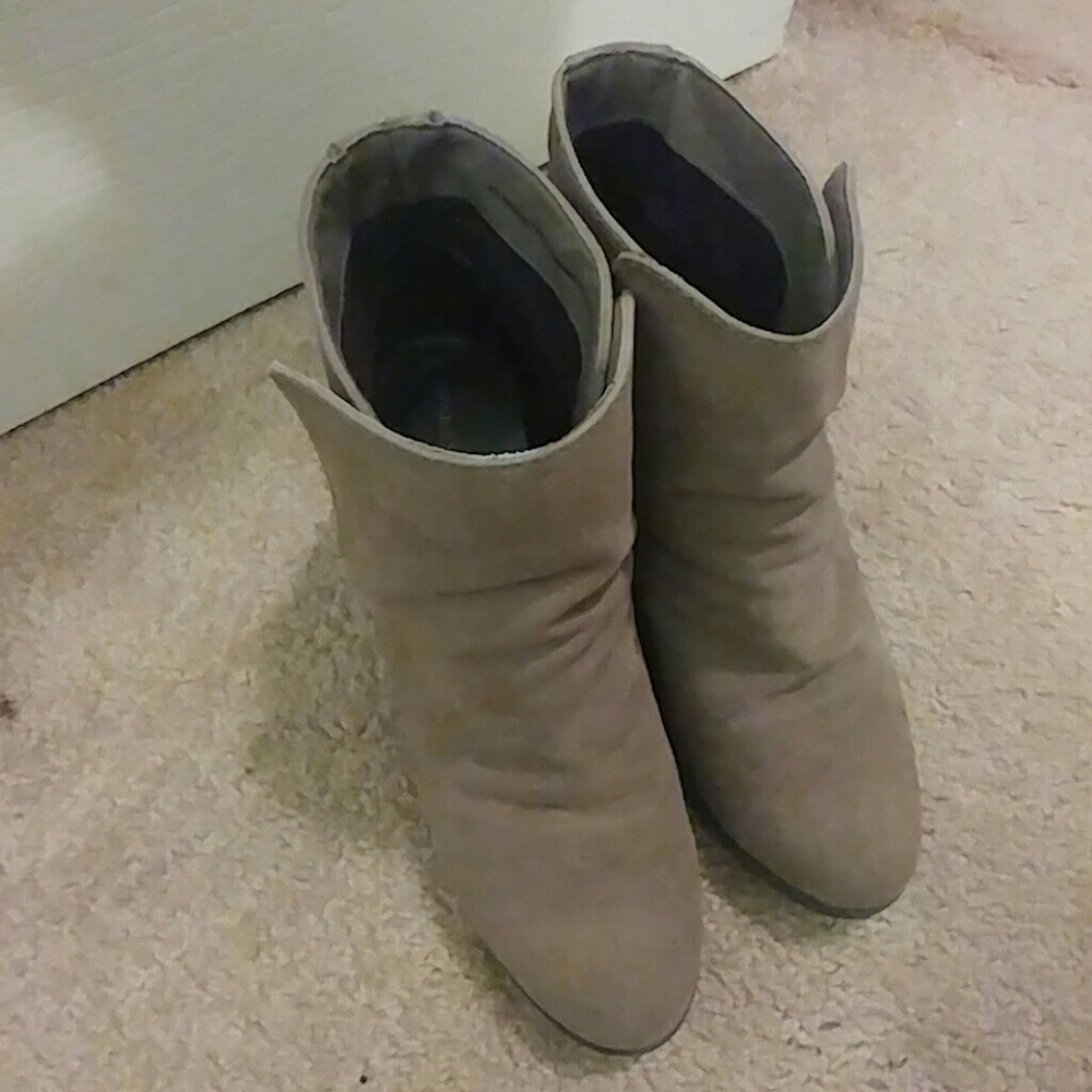 Ankle boots