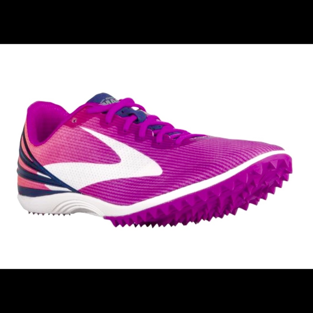 Brand new in box Brooks Spikeless Mach 17