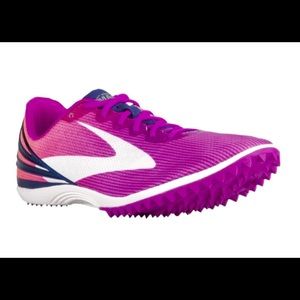 Brand new in box Brooks Spikeless Mach 17