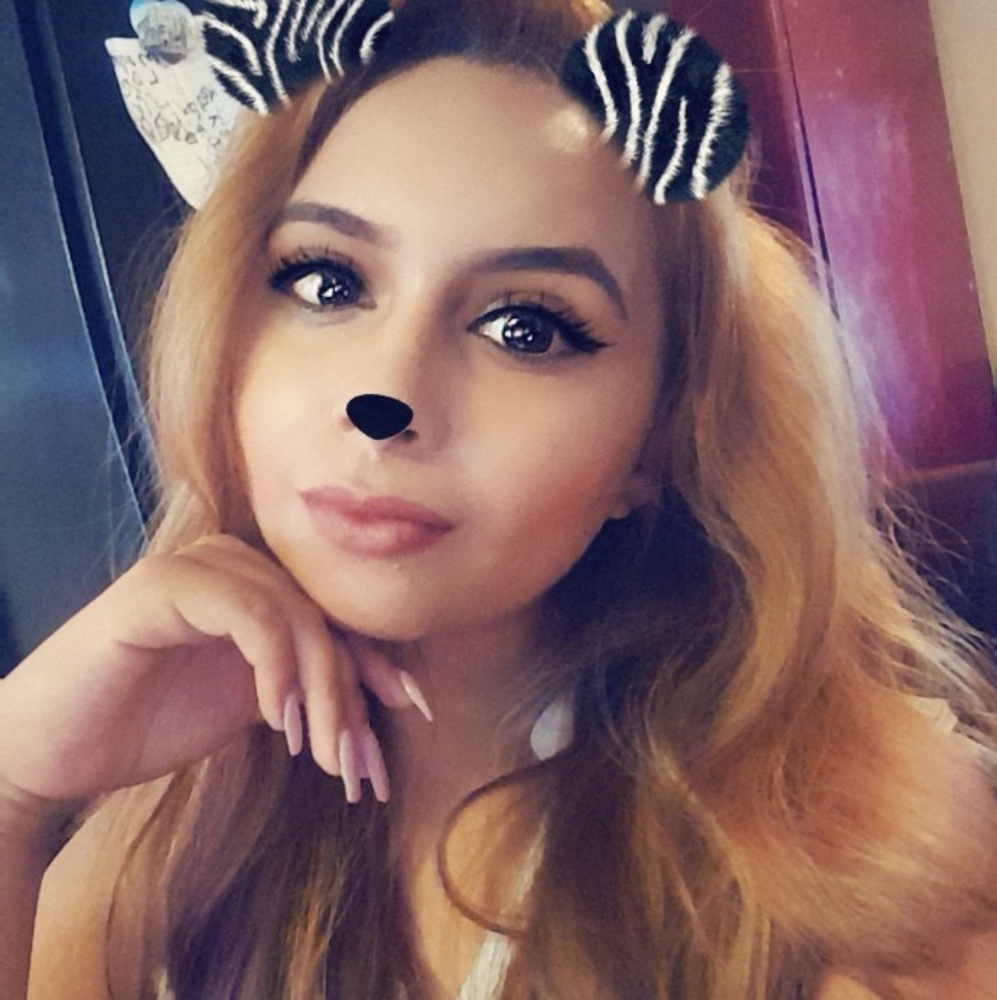 Meet your Posher, Rosaysela